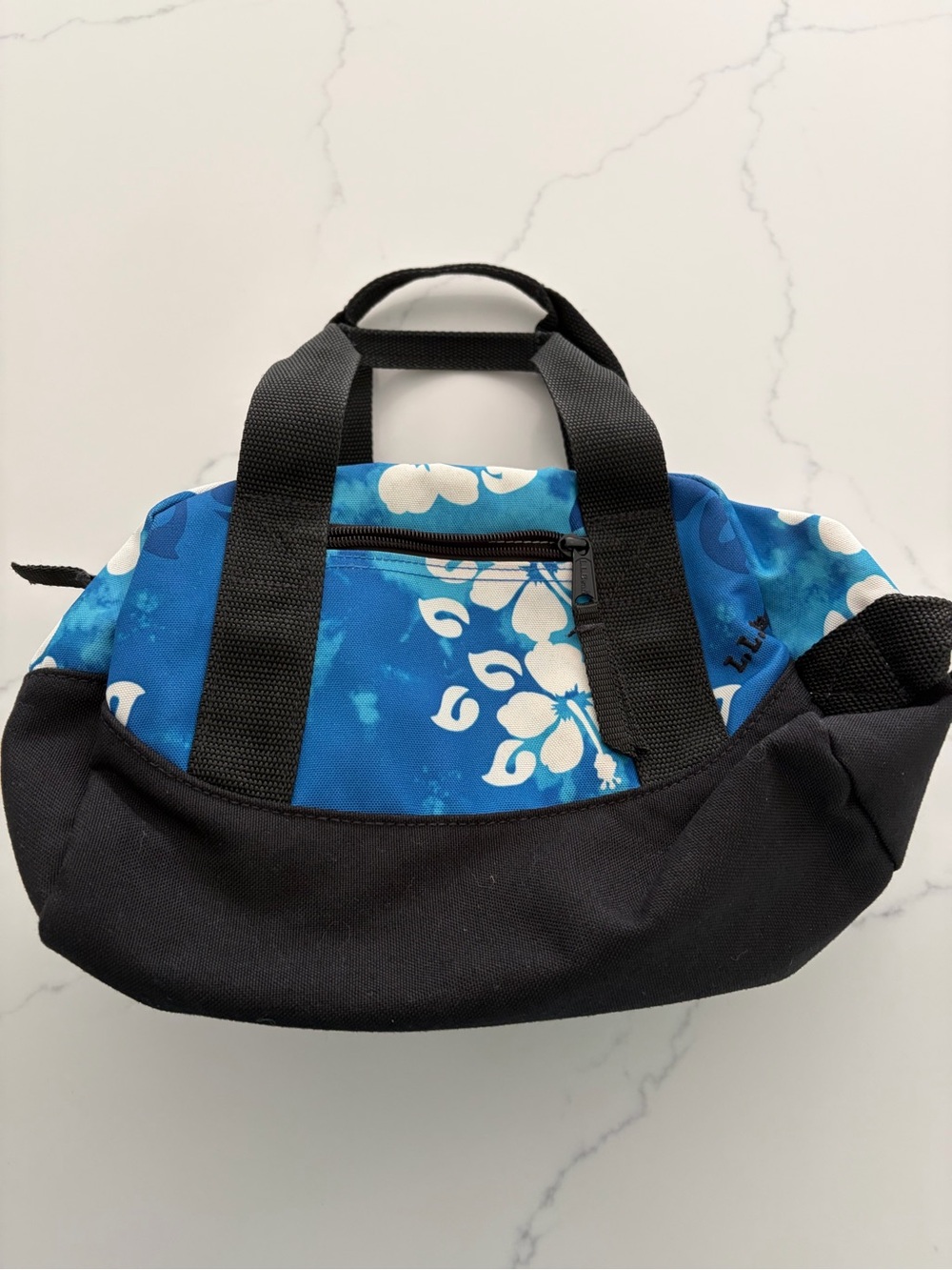 L.L. Bean duffle bag blue Hawaiian hibiscus floral pattern. Like New
